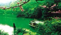 青城山春天