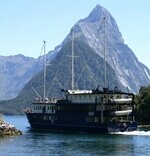  ׷Ͽ Milford Sound